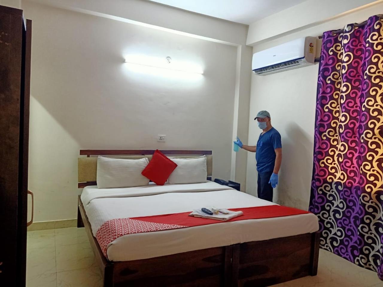 Oyo Triage Home Stay Noida Exterior foto